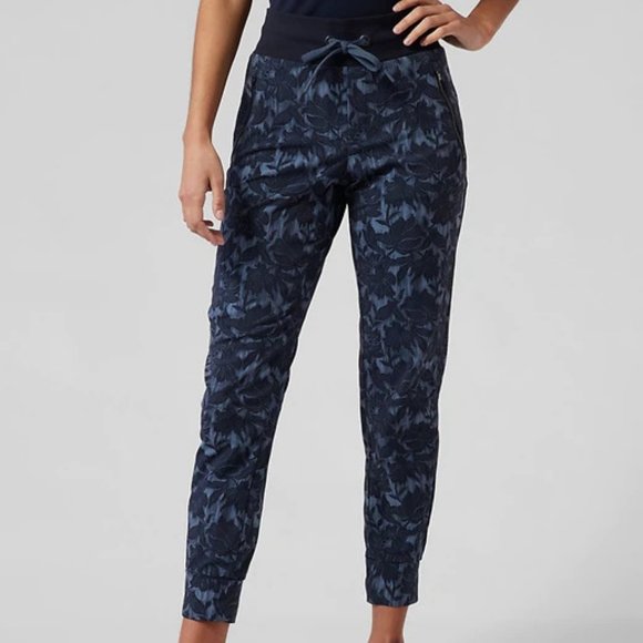 Athleta Trekkie North Jogger size 22 Blue - Picture 1 of 4
